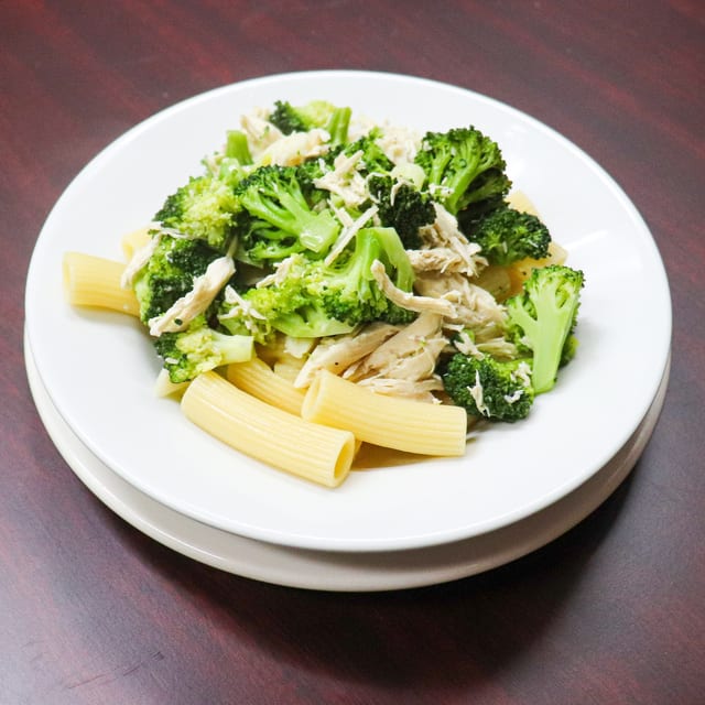 Rigatoni with Chicken & Broccoli, Garlic & Olive Oil Sauce.