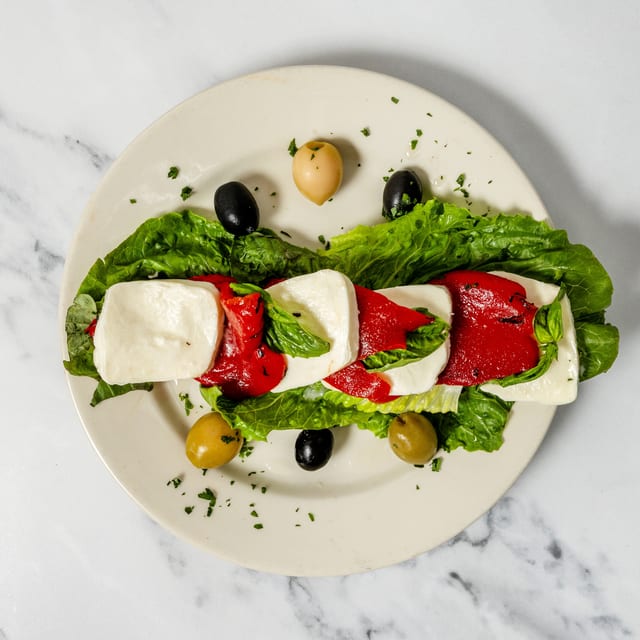 Mozzarella & Roasted Pimentos (Lunch).