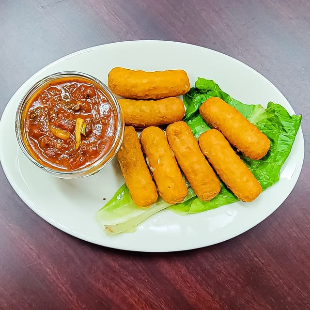 Fried Mozzarella Sticks (Lunch).