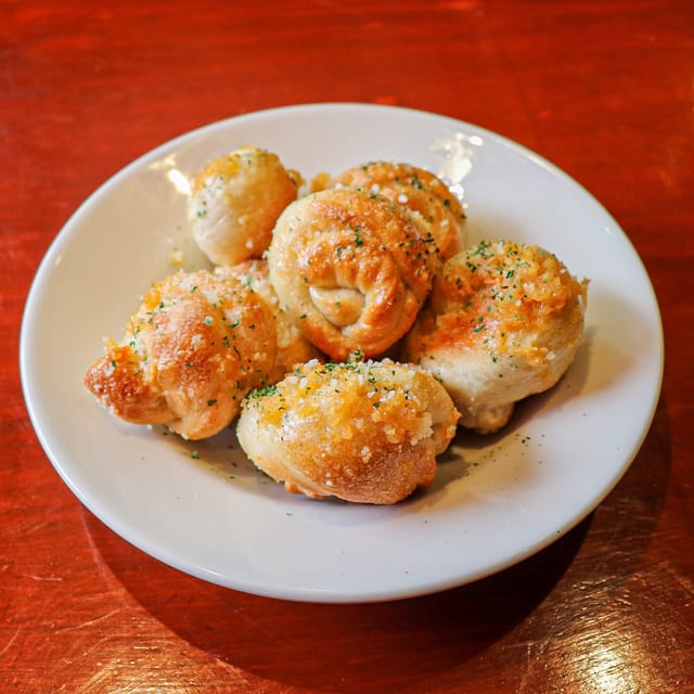 Garlic Knots.