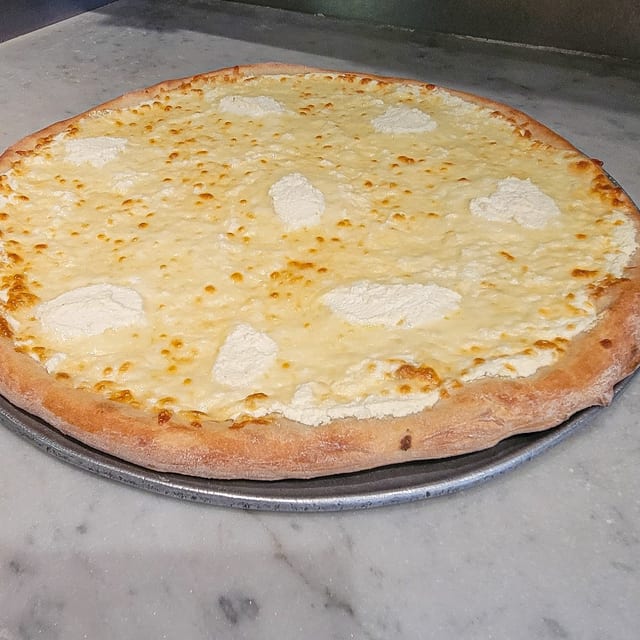 Bianca White Pizza.