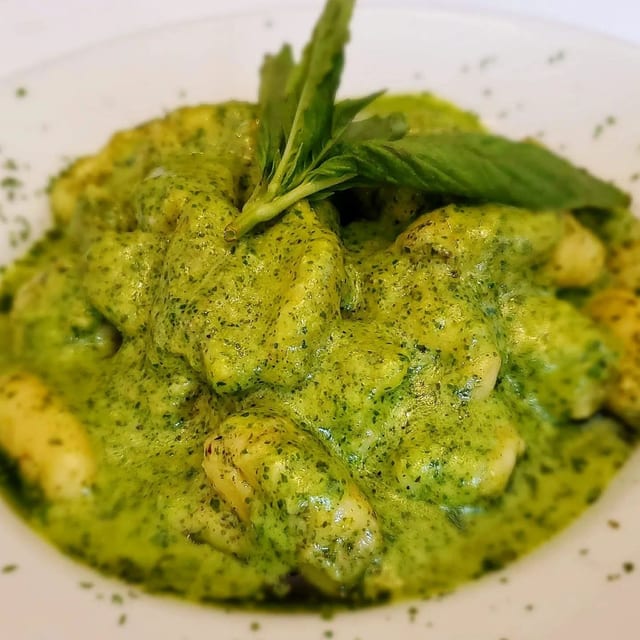 Gnocchi Al Pesto.